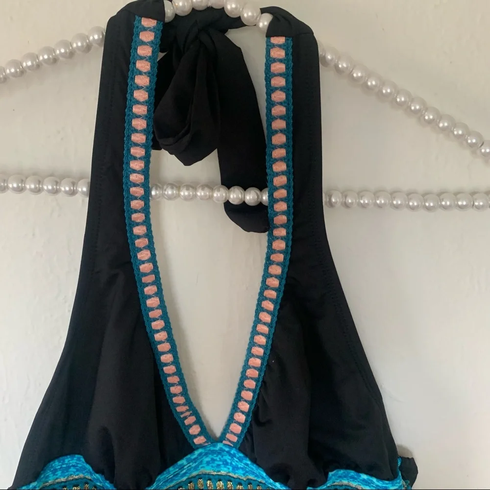 La Blanca Running Stitch Halter Tankini Top
